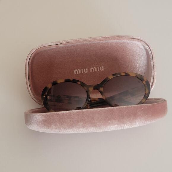 MIU MIU SMU 01U 7SO-QZ9 53x19x140 Oval sunglasses with case - Picture 3 of 11